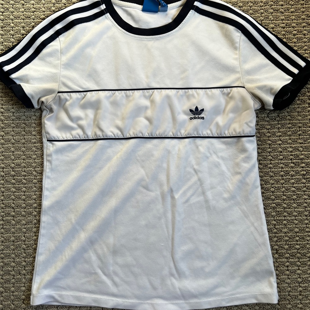 Adidas t-shirt